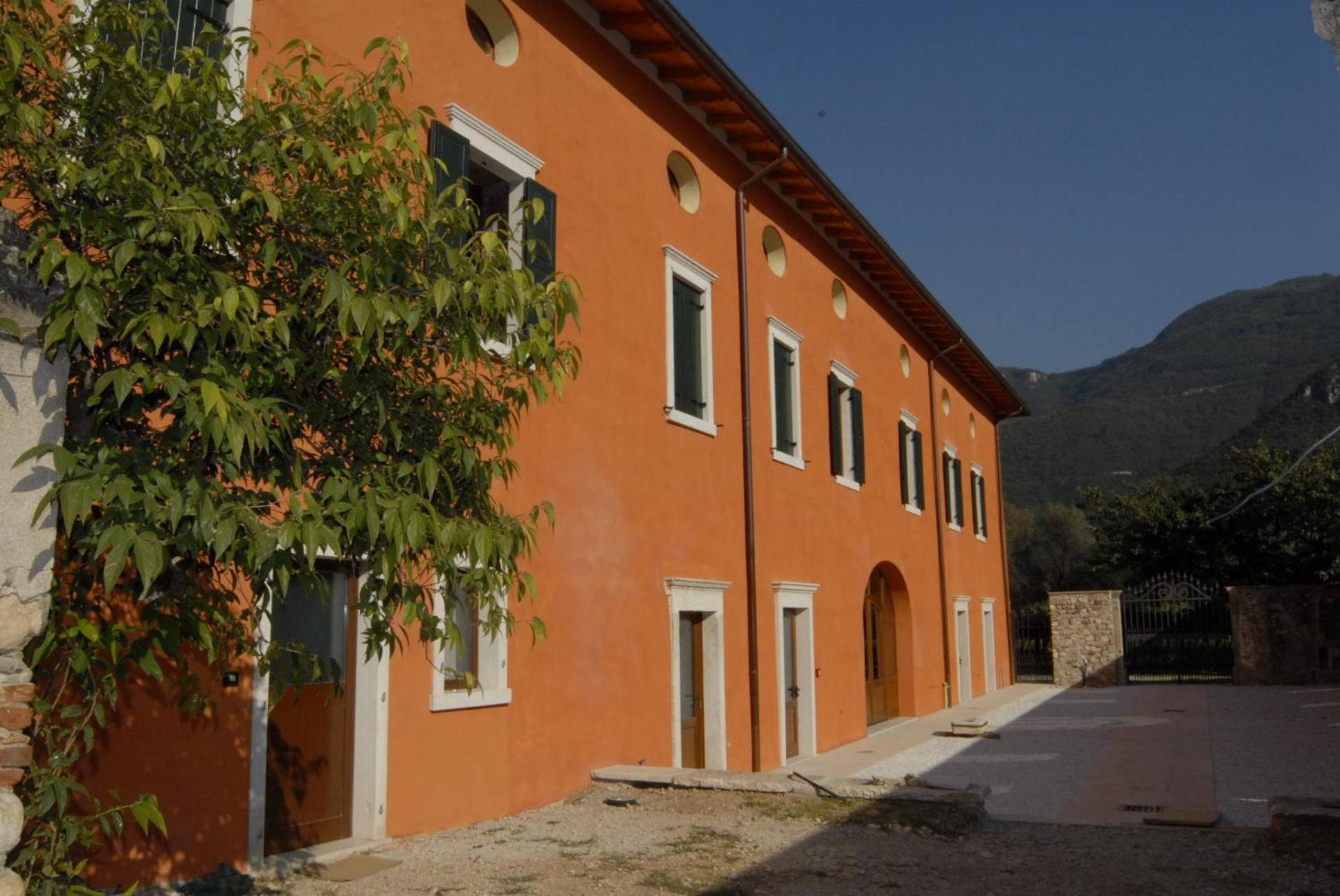 Agriturismo Al Palazzo Rivalta di Brentino Eksteriør billede